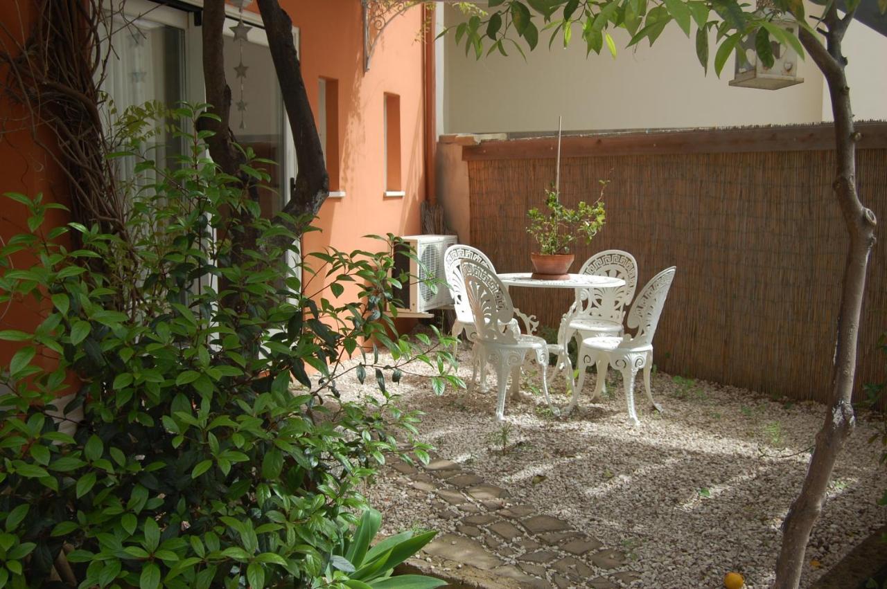 Casa Satta 1925 Hotel Olbia Buitenkant foto