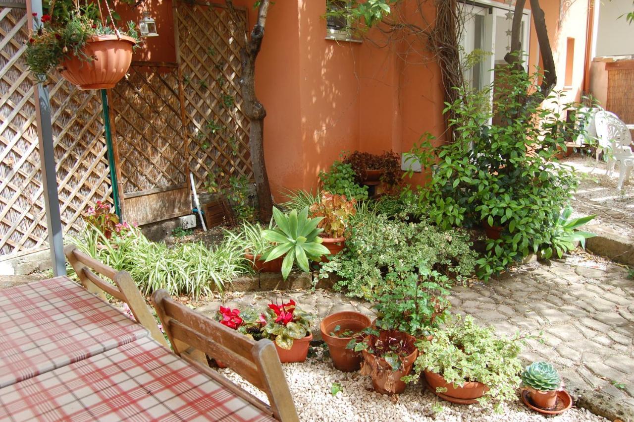 Casa Satta 1925 Hotel Olbia Buitenkant foto