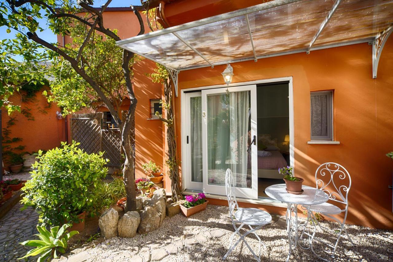 Casa Satta 1925 Hotel Olbia Buitenkant foto